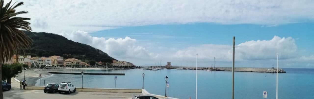 Apartamento La Casina Di Alice Marciana Marina  Exterior foto