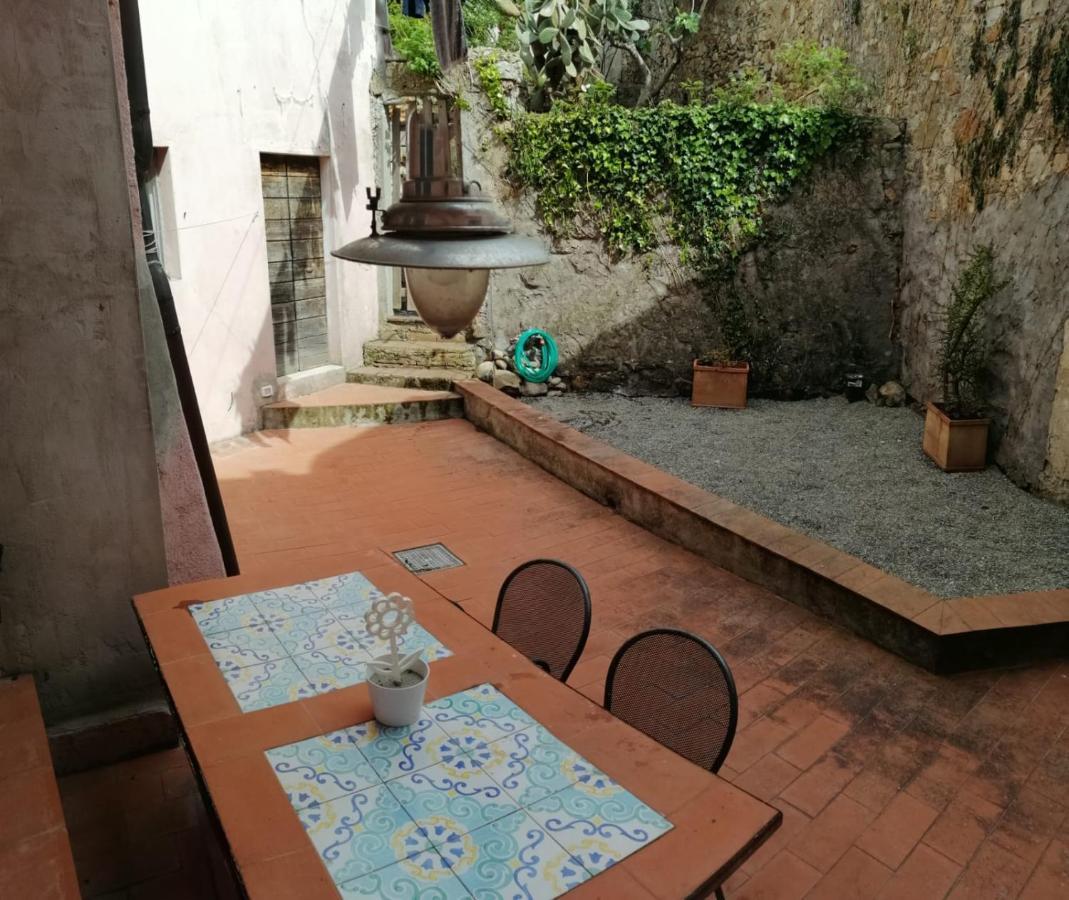 Apartamento La Casina Di Alice Marciana Marina  Exterior foto