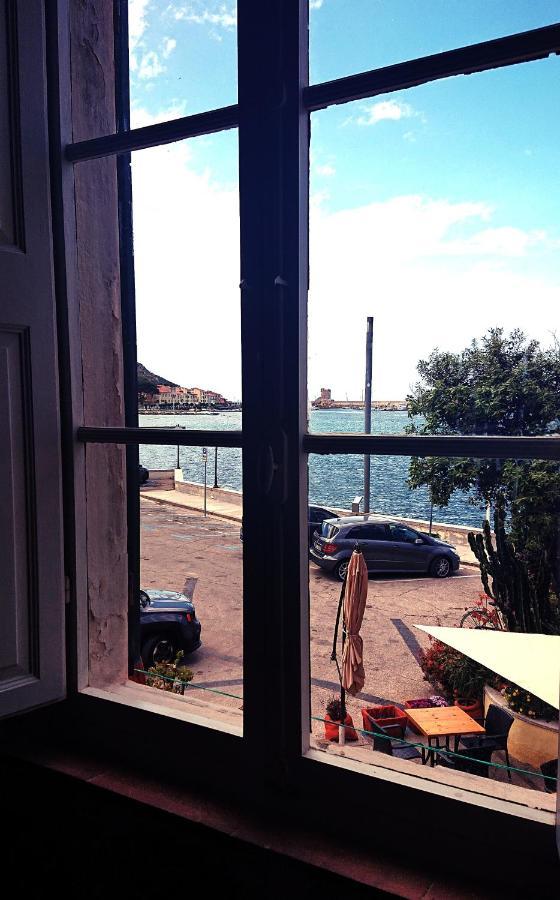 Apartamento La Casina Di Alice Marciana Marina  Exterior foto