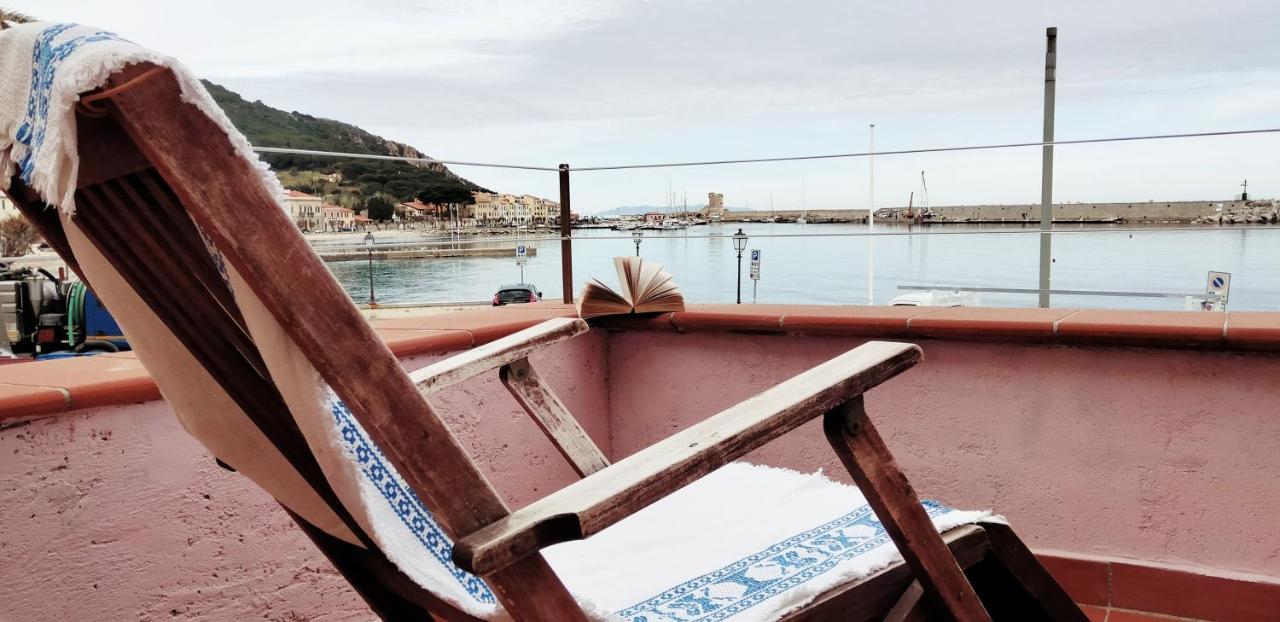 Apartamento La Casina Di Alice Marciana Marina  Exterior foto
